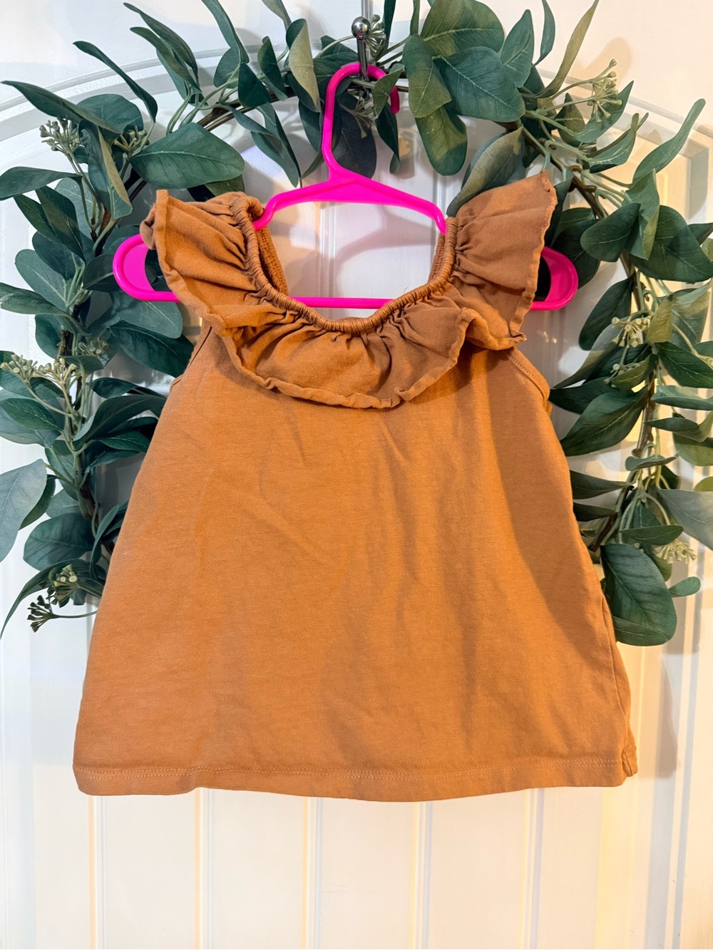 💫10/$25 • Zara Brown Ruffle Shoulder Cotton Tank Top